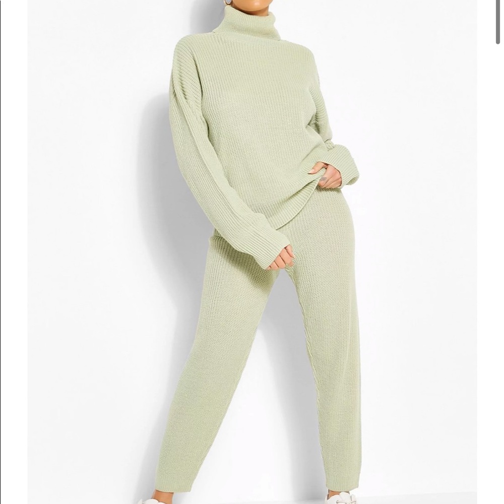 Blue sweater set